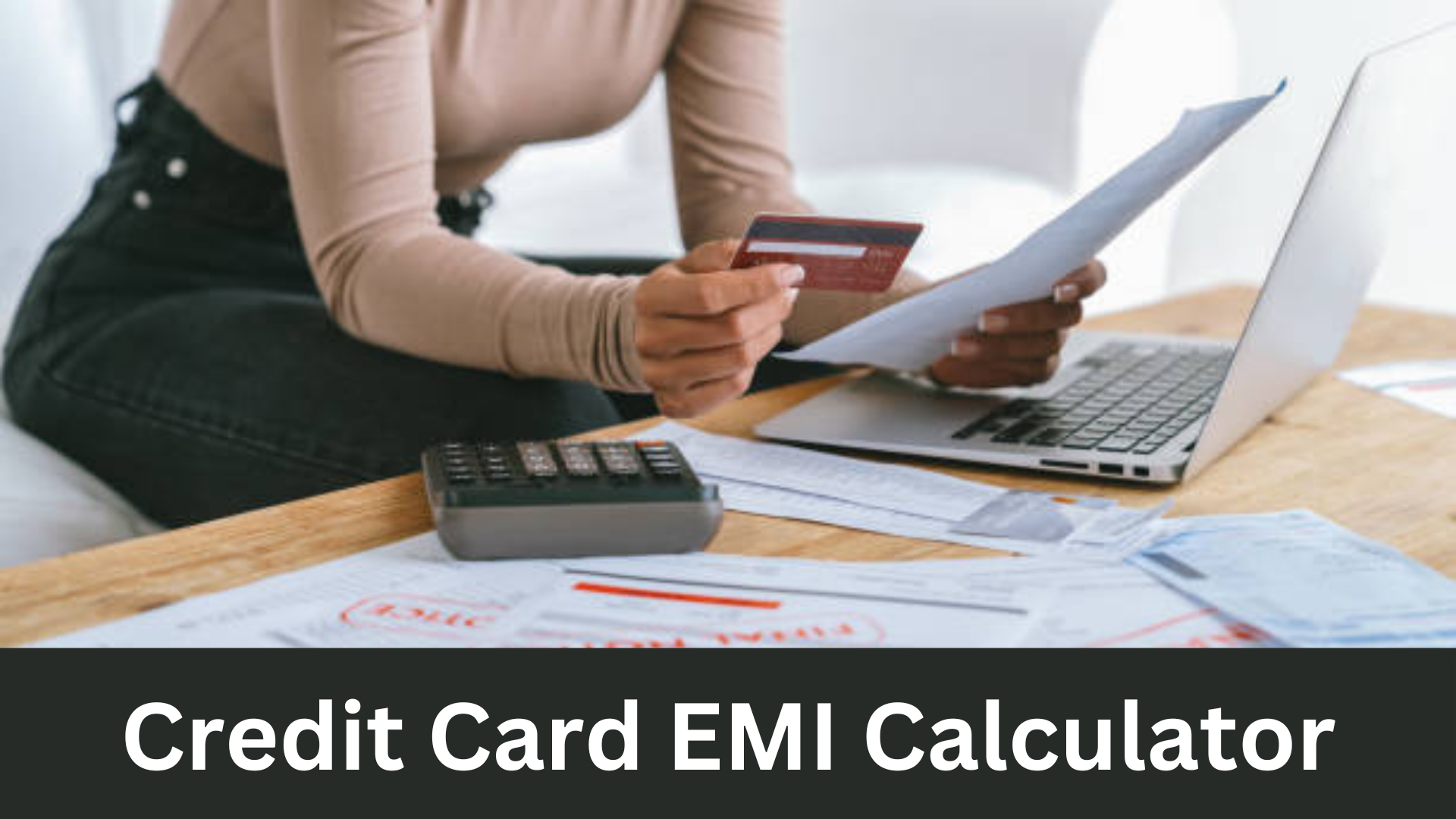 Aap agar koi bhi ek credit card EMI plan le rahe hain, toh aapko principal aur interest hi nahi, balki processing fees aur GST ka bhi aapko pata rakhna chahiye. Credit Card EMI Calculator with GST ek tool hai jo aapko monthly EMI, total interest, aur extra charges ka pata lagane me aapki help karega.